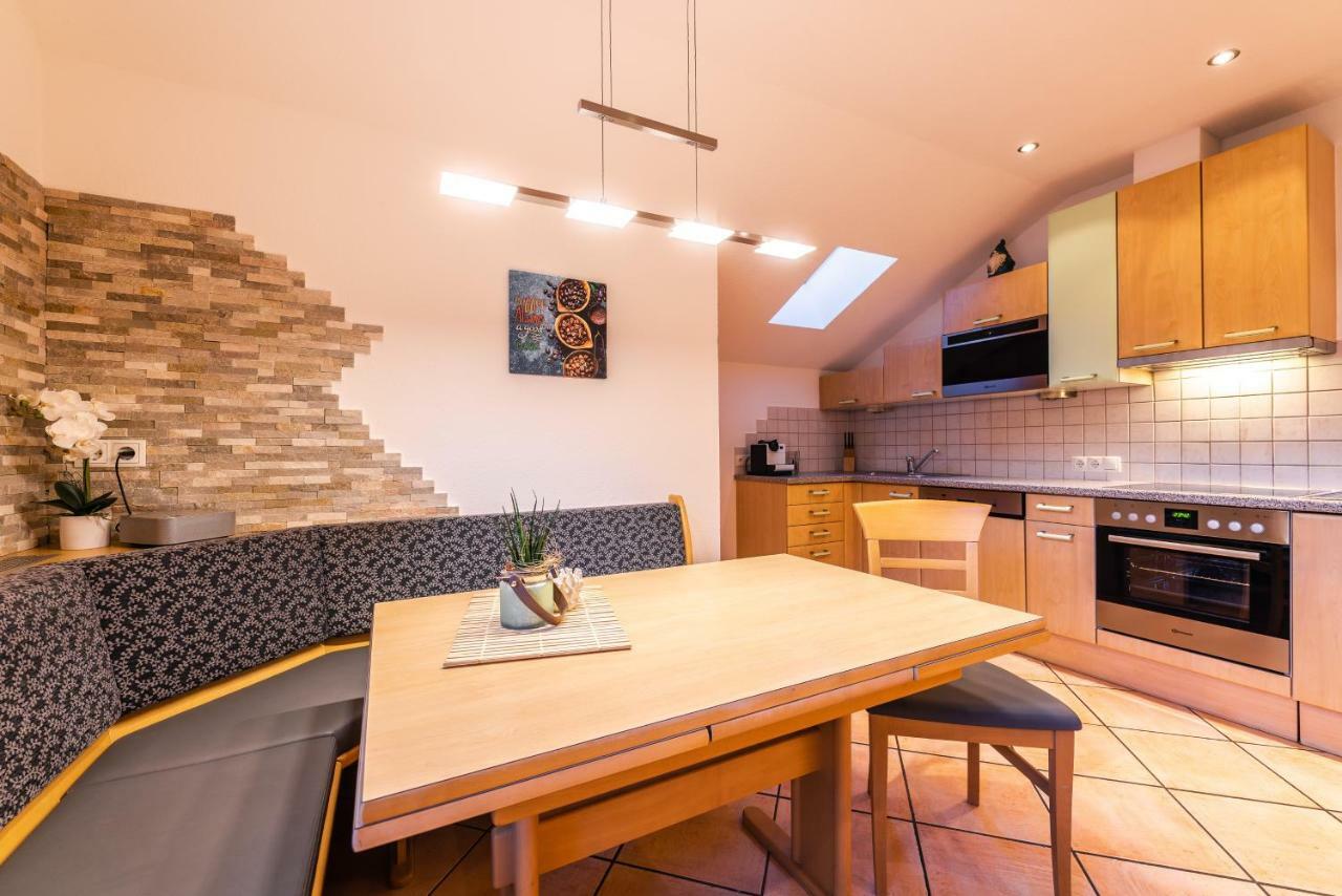 Ferienwohnung Haus Viktoria Längenfeld Exterior foto